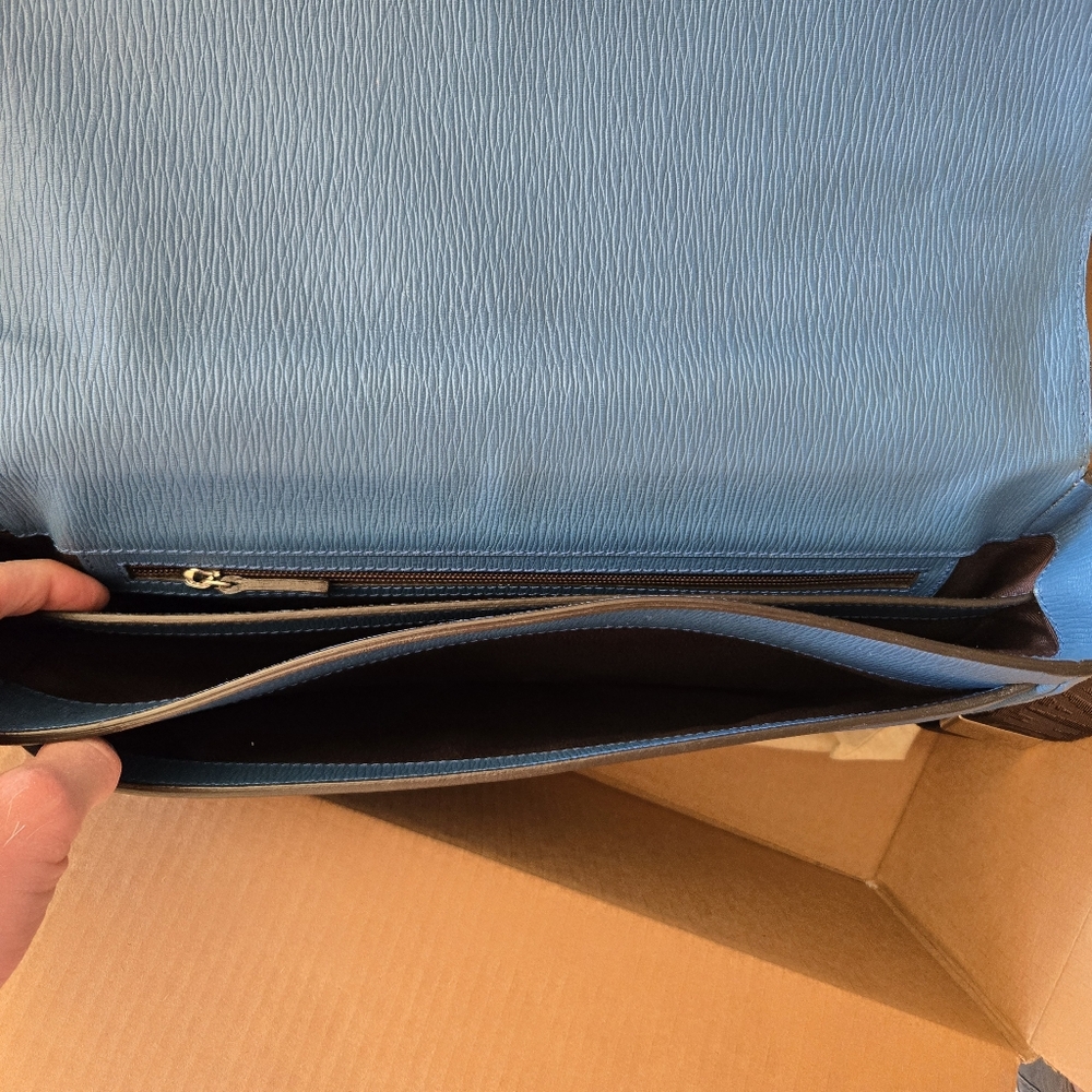 Messenger bag - Picture 9 of 10